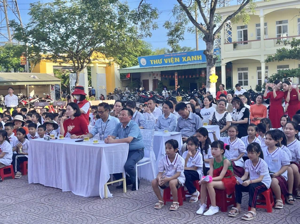 VUI TẾT TRUNG THU – LỒNG ĐÈN THẮP SÁNG ƯỚC MƠ Image 120 1024x767