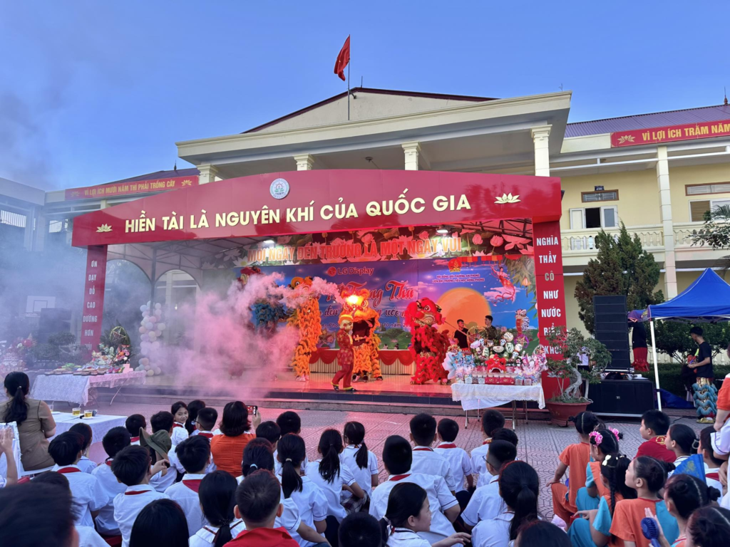 VUI TẾT TRUNG THU – LỒNG ĐÈN THẮP SÁNG ƯỚC MƠ Image 123 1024x768