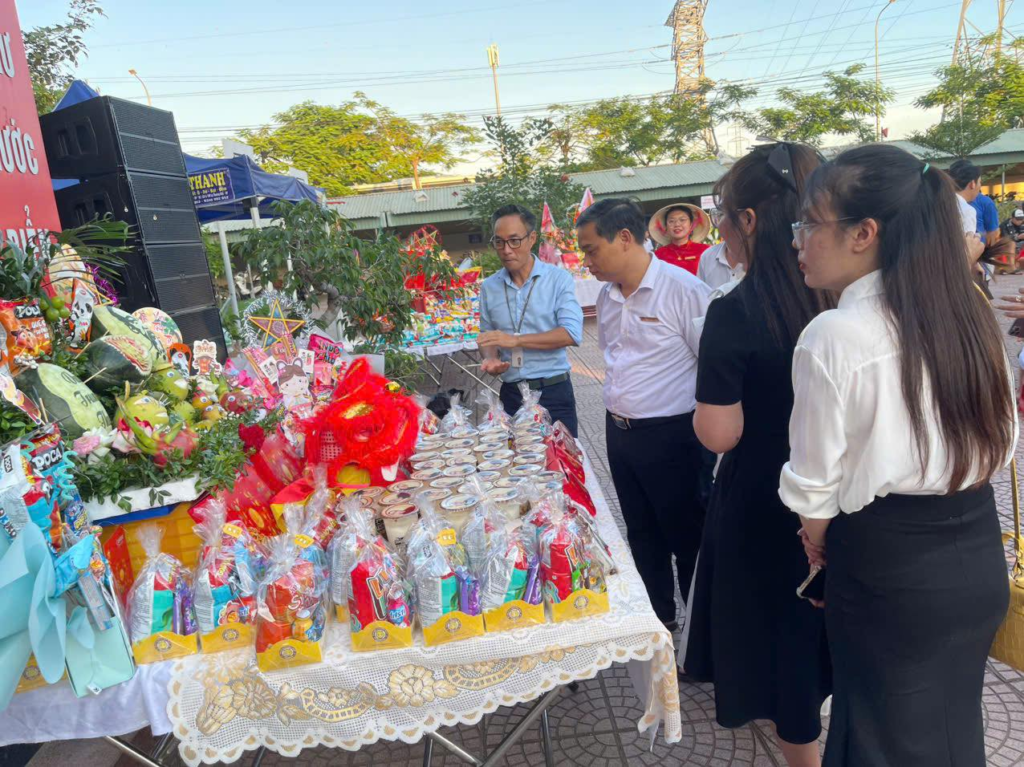 VUI TẾT TRUNG THU – LỒNG ĐÈN THẮP SÁNG ƯỚC MƠ Image 127 1024x767